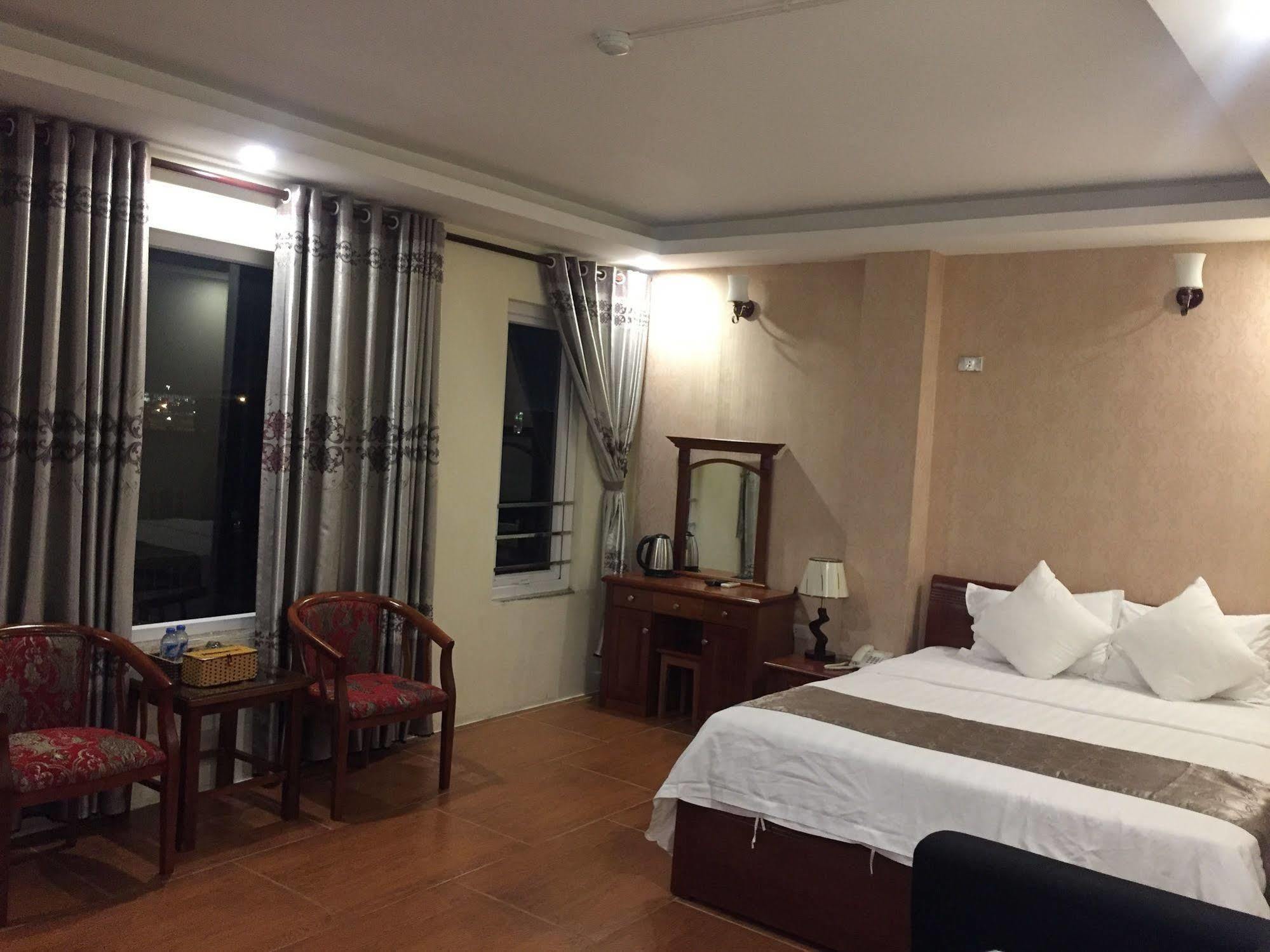 Chio Hotel And Apartment Hanoi Экстерьер фото